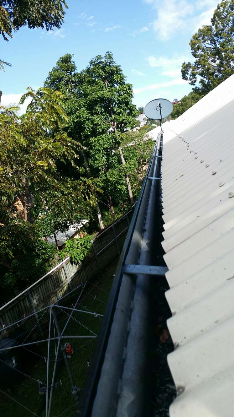 Best Gutter Clean in Milton
