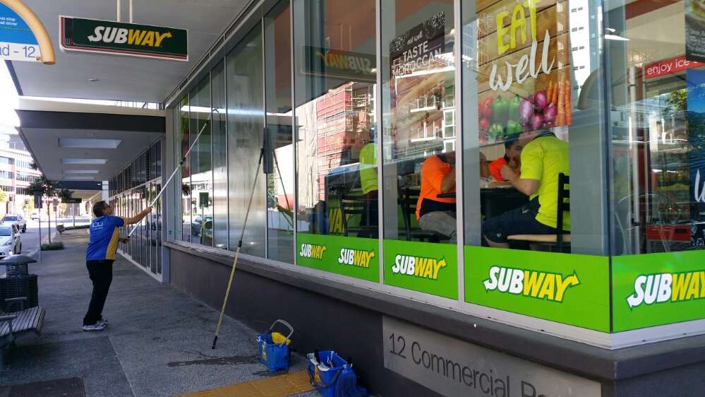 Best Commercial Window Cleaning in Brisbane - 9
 