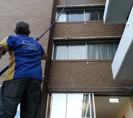 Water Fed Pole System for Window Cleaning Taringa - ICU Cleaning